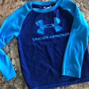 3T long sleeve Under Armour shirt